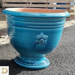 calice a coppa con fiori smaltato in blu persiano